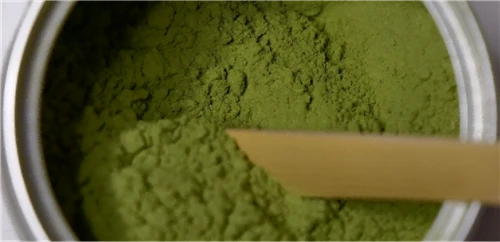 Vilka andra praktiska användningsområden har Chlorella-pulver förutom oral ad...